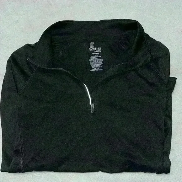 Danskin Black jacket semi fitted as med(8/10) - Picture 3 of 4